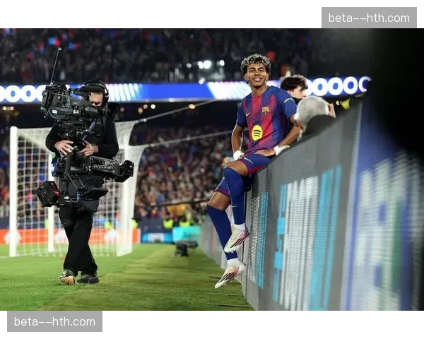 巴萨亚马尔伤缺后巴尔德吉获更多出场机会，球迷呼吁给予年轻前锋信任